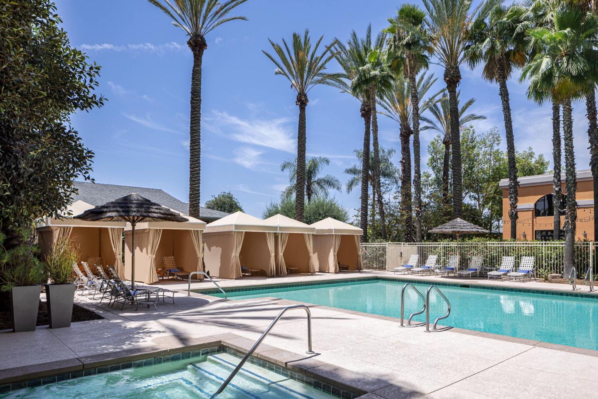 Delta Hotels by Marriott Anaheim Garden Grove Buitenkant foto