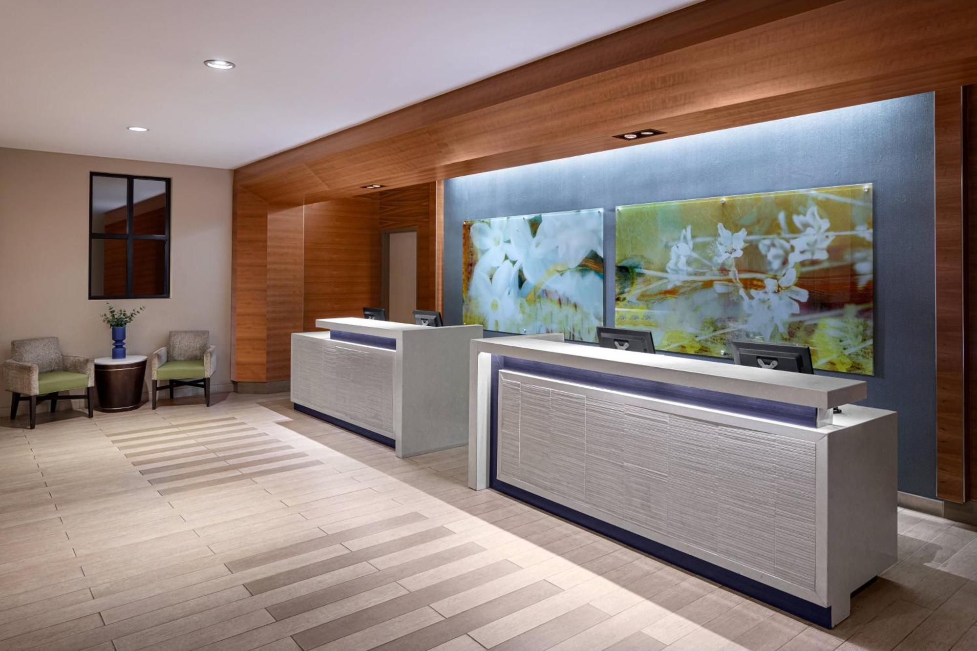 Delta Hotels by Marriott Anaheim Garden Grove Buitenkant foto